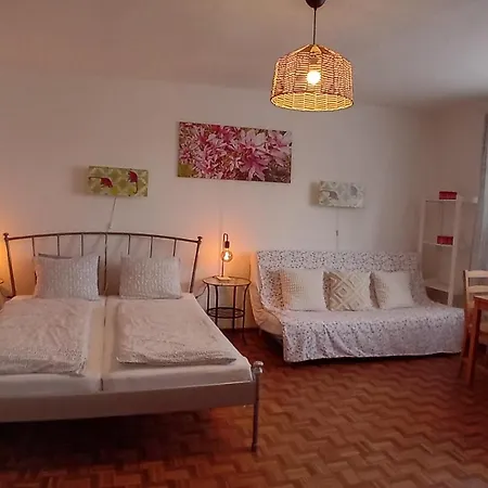 Guest house Vilka Podhajcanka *